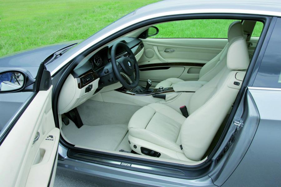  BMW 3-Series Coupe 2007 года  (фото 68 из 219)